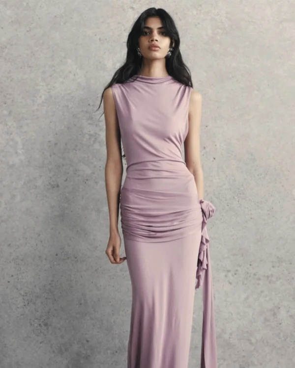 The Chicest Hairstyles to Match Every Wedding Guest & Bridesmaid Dress Style