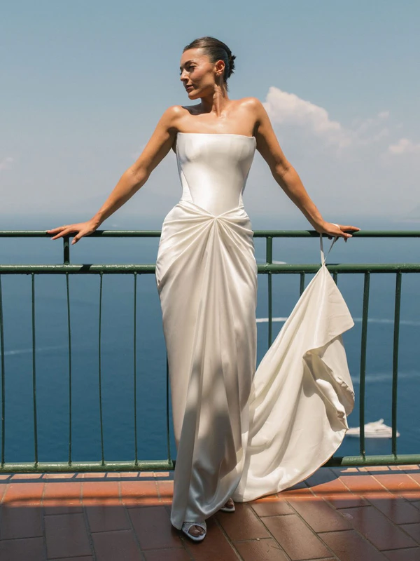 Photography: <a href="https://www.instagram.com/p/DcraQK7EbCE/?img_index=16">La Dichosa</a>