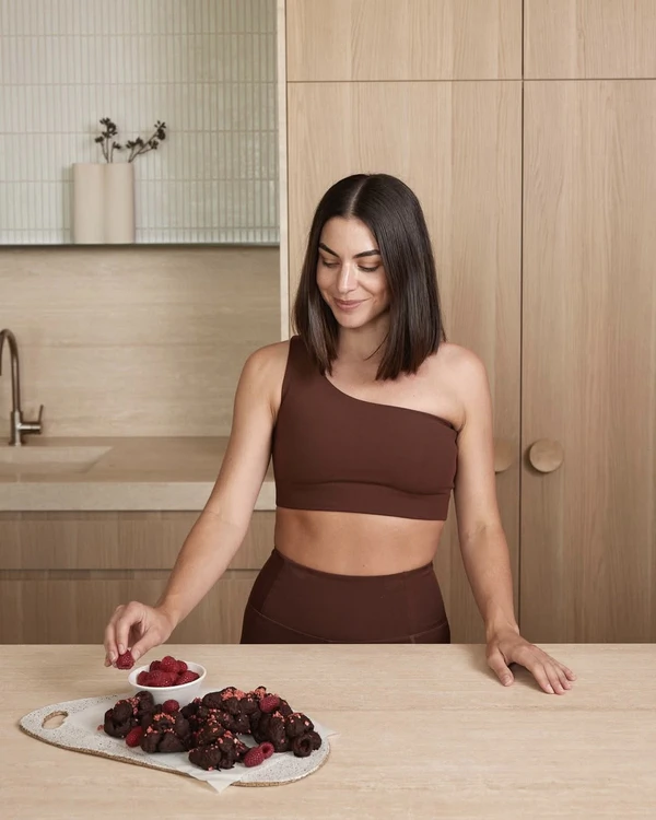 10 Fitness Influencers to Follow for Pre-Wedding At-Home Workouts