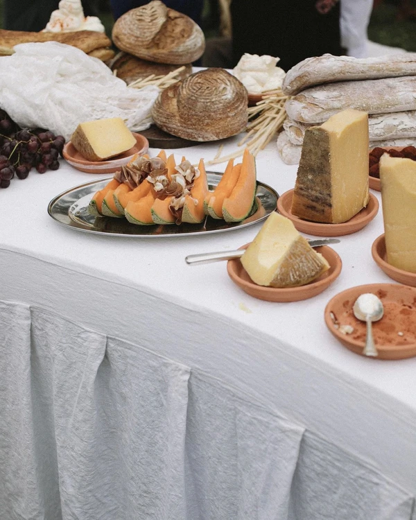 Trend: Modern Grazing Tables
