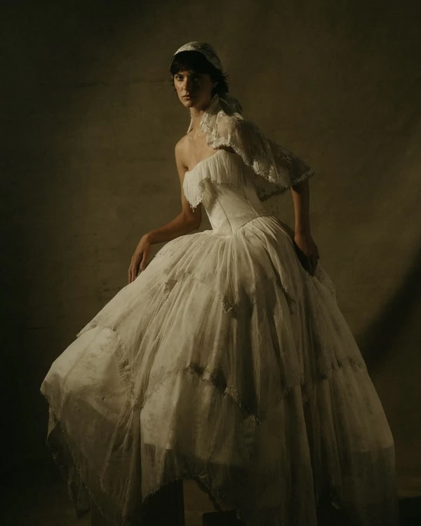 30 Breathtaking Bridal Dresses Perfect for a Wedding in Spain