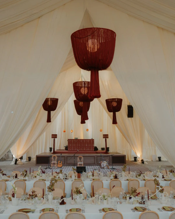 <a href="https://www.instagram.com/lupitatiradowp/">Lupita Tirado</a>, Photography: <a href="https://www.instagram.com/camilledelauneweddings/">Camille Delaune Weddings</a>