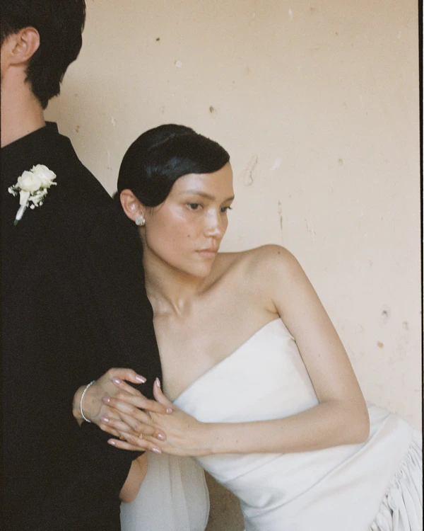 A Romantic Wedding Amidst the Rolling Hills of Umbria