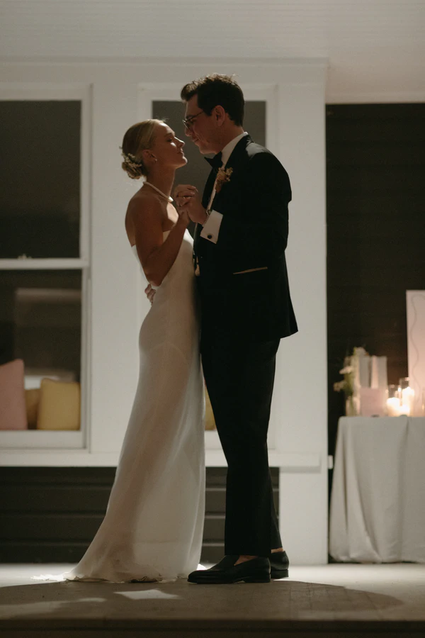 Timeless Elegance Meets Muskoka Charm: Katherine & Aaron's Lakeside Wedding