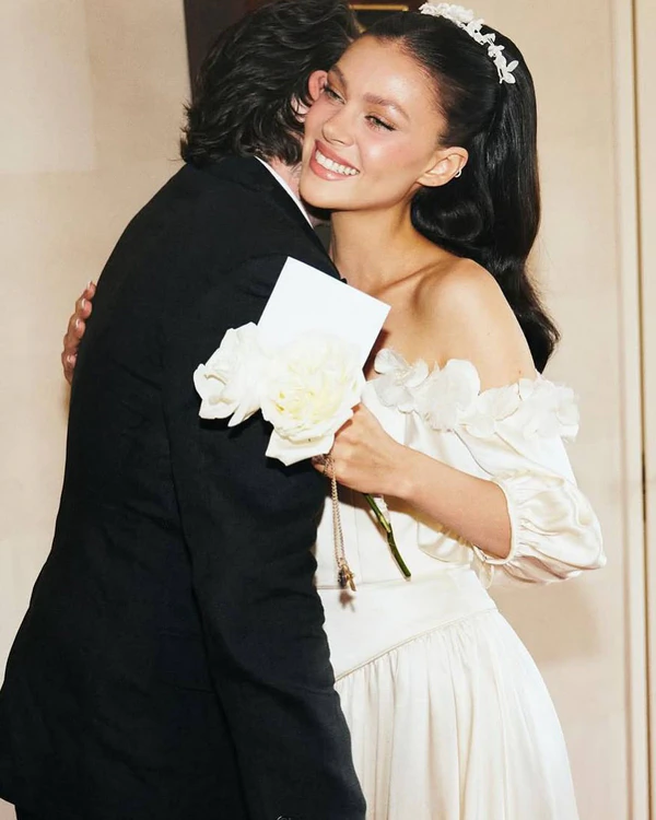 Inside Brooklyn and Nicola Peltz-Beckham’s Romantic Vow Renewal