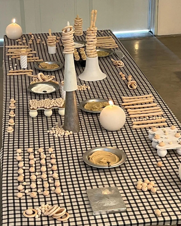 Trend: Minimalist Grazing Tables