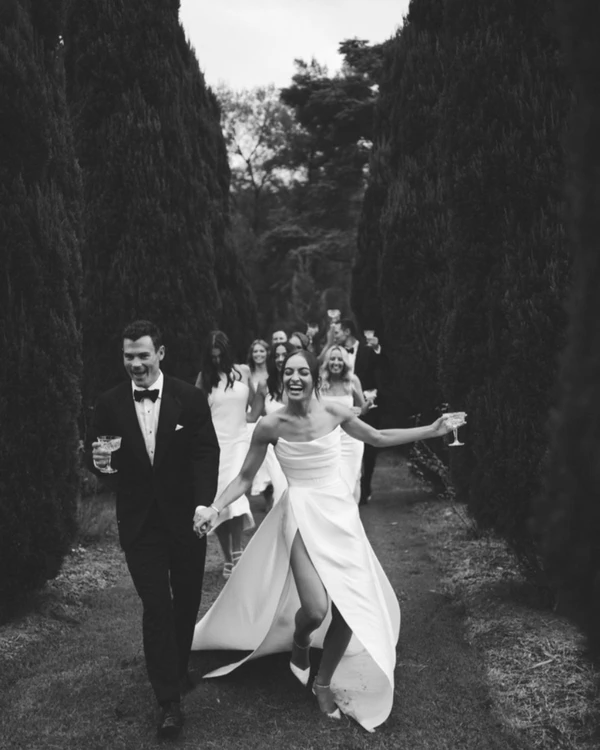 10 Things You Should Never Do at a Wedding