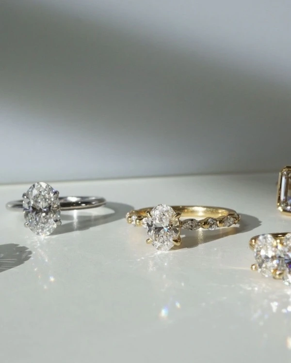 A Guide to the Chicest Engagement Ring Styles & Cuts