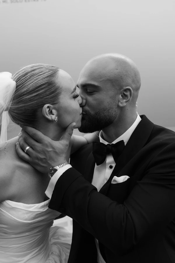 A Contemporary Chrome & Chartreuse Black-Tie Wedding Reimagines the Southern Highlands