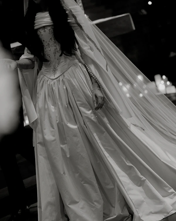 An Opulent & Darkly Romantic Renaissance-Inspired Wedding
