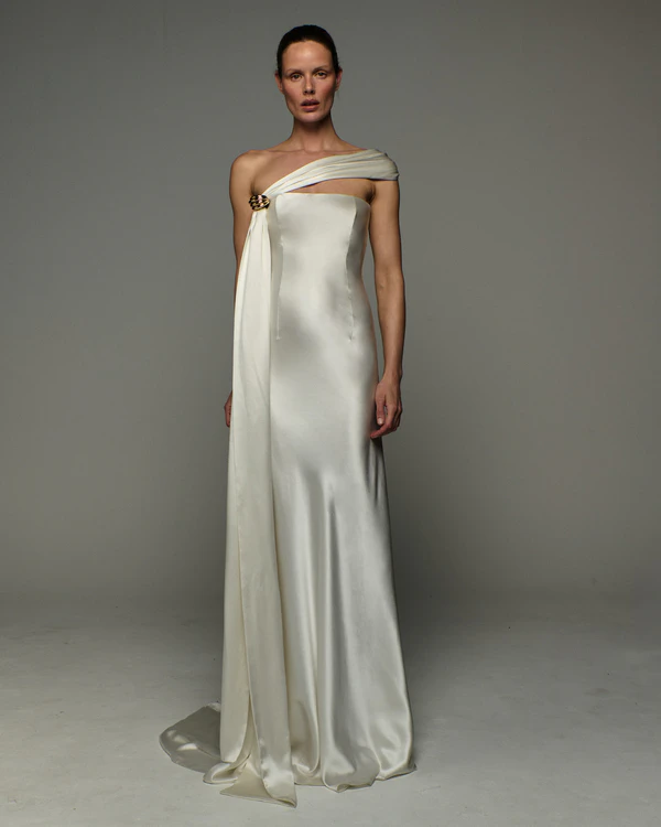 The Chicest Looks & Trends from the Spring '26 Bridal Collections