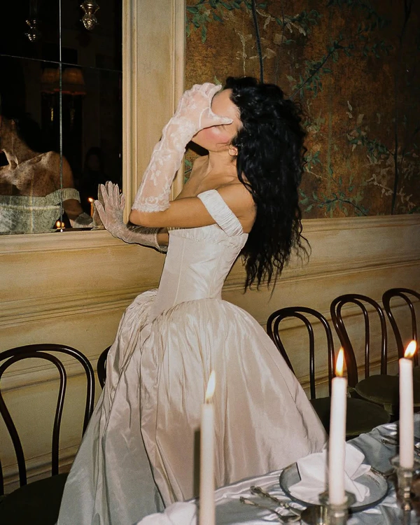 Photography: <a href="https://www.instagram.com/p/C5bUB4eL0Fw/?img_index=2"><span>Anastasia Photography</span></a>