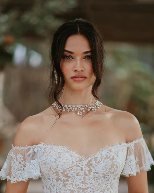 5 Famous Models and their Stylish Wedding Gowns