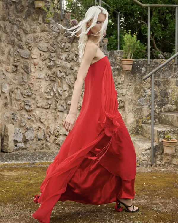 19 Best Designers for Bridesmaids Dresses