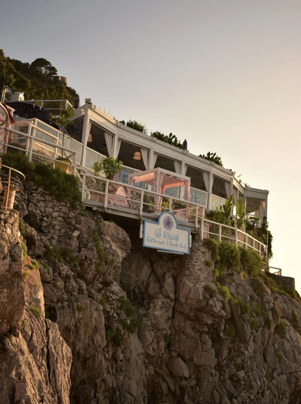 <a href="https://www.instagram.com/p/C9h80u2oTtU/?hl=en&img_index=1">Il Riccio Capri</a>