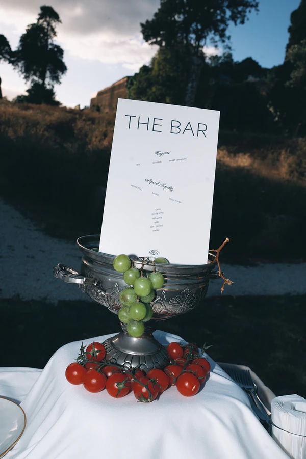 A Fever Dream Lisbon Wedding Where Art & History Collide at Palácio do Grilo