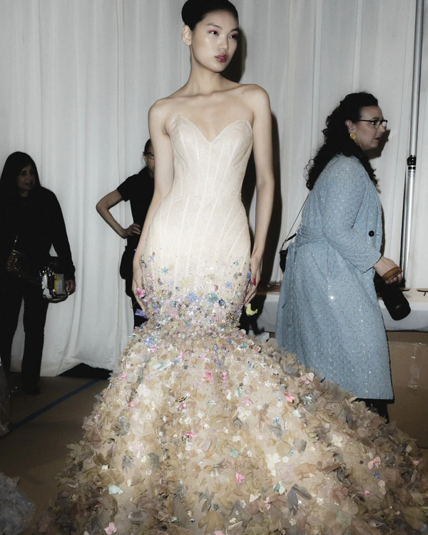 Photography: <a href="https://www.instagram.com/ceremonybyalexmari/">Alex Mari</a>