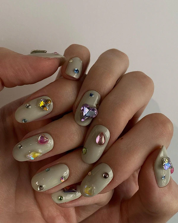 55 Beauty Trends for Spring  & Summer 2025 Weddings