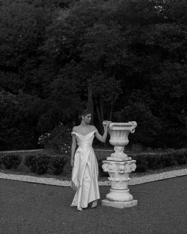 A Poetic Garden Estate Editorial — photo 1