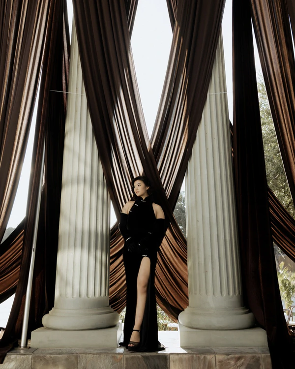 A Glamorous Art Deco Celebration Inspired by Vintage Travel at Gatsby Mansion