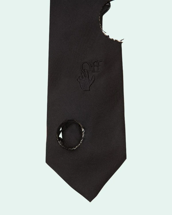 Ties for Grooms: 12 Stylish Options to Complement the Look