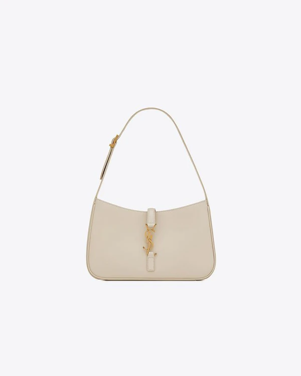 12 Stylish Bags for Modern Brides