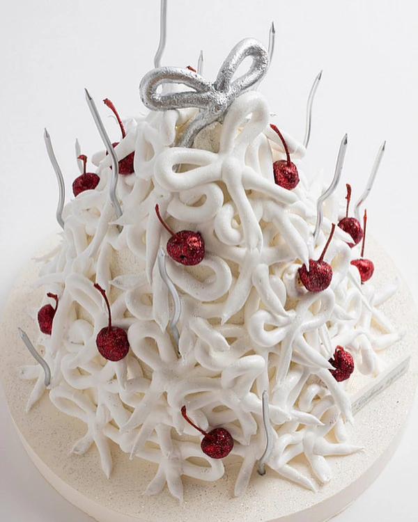 40 Creative Wedding Cakes That Double as Decor