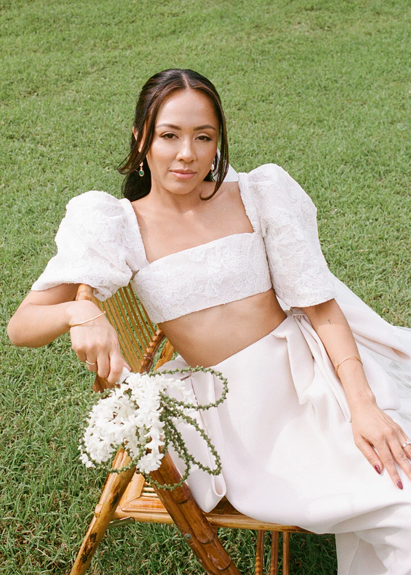 A Bold & Artfully Designed Wedding on the Lush Tropical Shores of Oahu, Hawaii