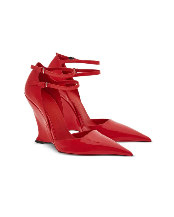 Tomato Red — the Hottest Color of Fall
