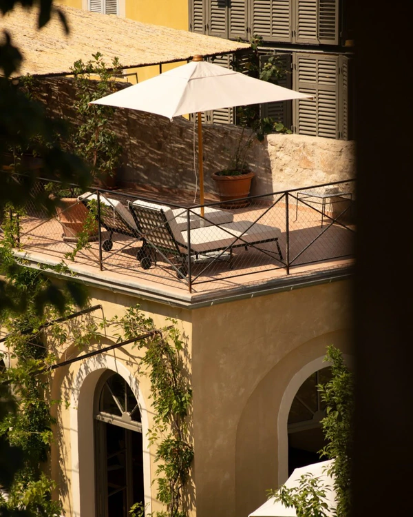 <a href="https://www.instagram.com/p/DWgtc2cDM4c/?img_index=4">Hôtel du Couvent</a>, Photography: <a href="https://www.instagram.com/giulioghirardistudio/">Giulio Ghirardi</a>, <a href="https://www.instagram.com/adriannaglaviano/">Adrianna Glaviano</a>