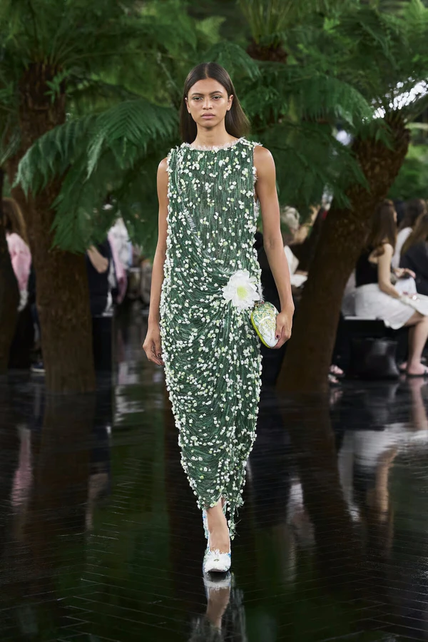 <a href="https://www.dior.com/en_au/fashion/womens-fashion/haute-couture-shows/fall-winter-2026-2027-haute-couture-show">Dior</a>
