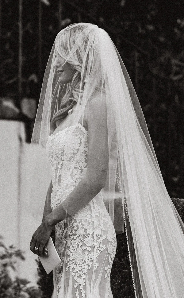 A Dreamlike Siren-Inspired Wedding With Oceanic Details in California