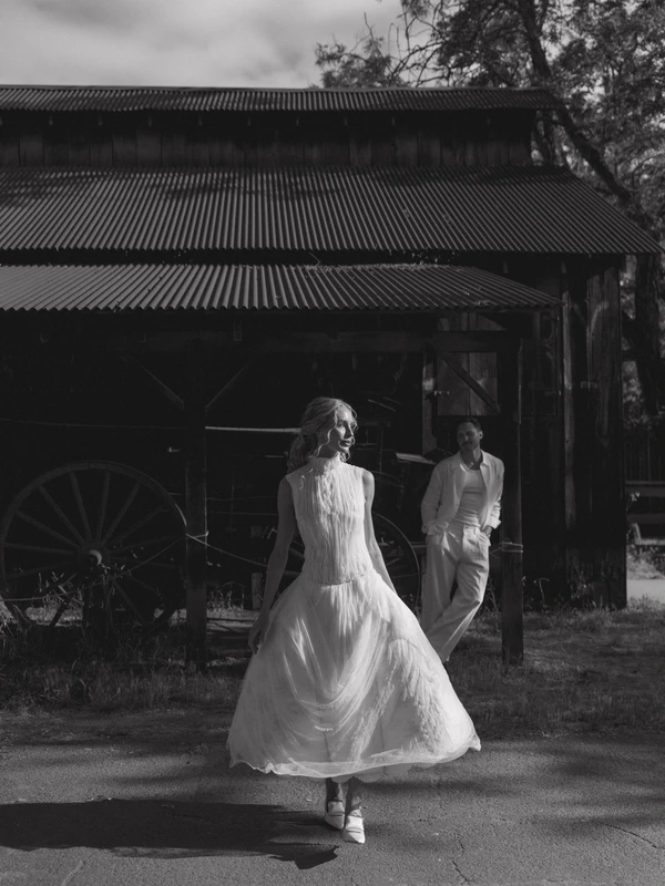 Influencer Jade Mitchell-Clyde's Chic Black-Tie Wedding in California's Gold Country