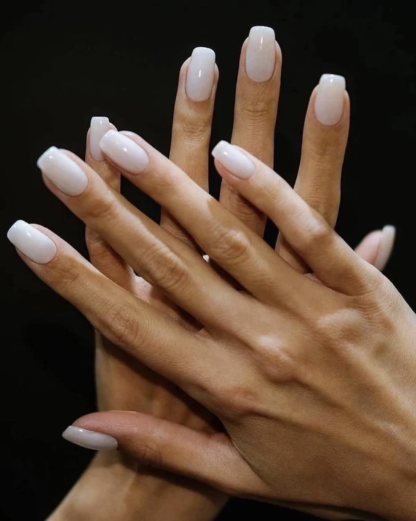 Chic Bridal Nail Inspiration