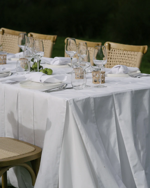 A Colorful Wedding Amongst the Costwolds Countryside