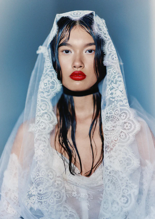 <a href="https://formergirlfriend.com/products/marta-veil?pr_prod_strat=e5_desc&amp;amp;pr_rec_id=735c839d3&amp;amp;pr_rec_pid=10545313644856&amp;amp;pr_ref_pid=10545299751224&amp;amp;pr_seq=uniform">Former Girlfriend</a>