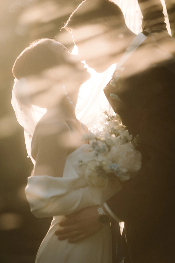 Minna Katie Captures the Essence of Spring Love — photo 11
