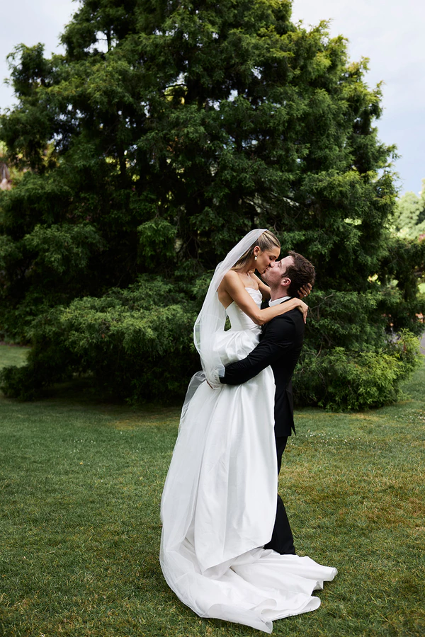 Mandy Wood Studio, wedding photographers in Melbourne, Australia — portfolio photo 1