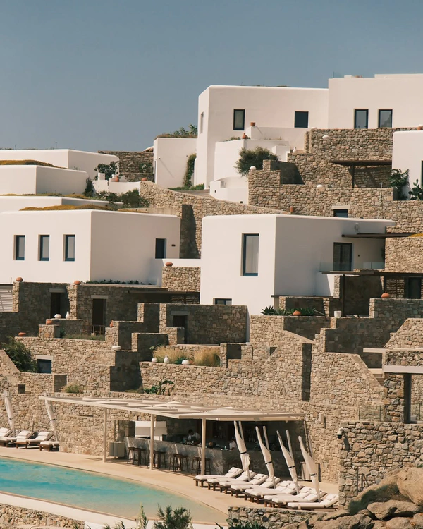 <a href="https://www.instagram.com/p/DGi-DDftcvY/" target="_blank">Cali Mykonos</a>