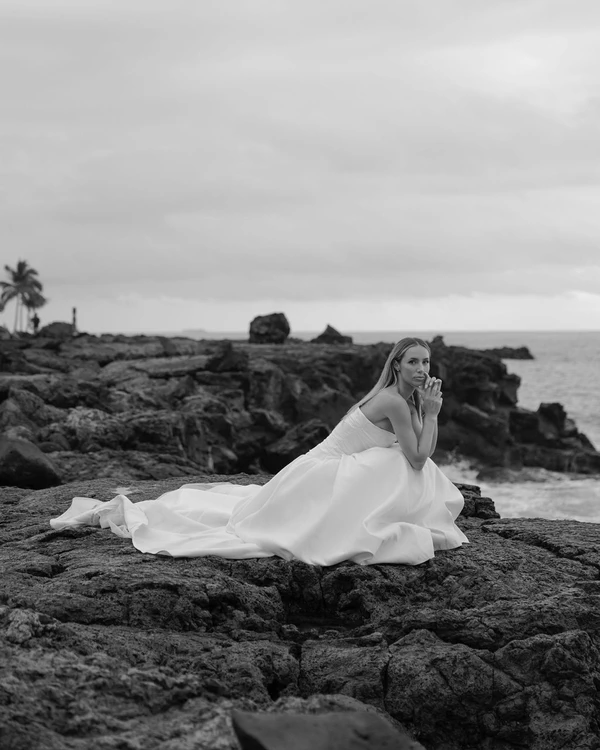 A Tropical Black-Tie Beach Wedding Weekend in Hawaii