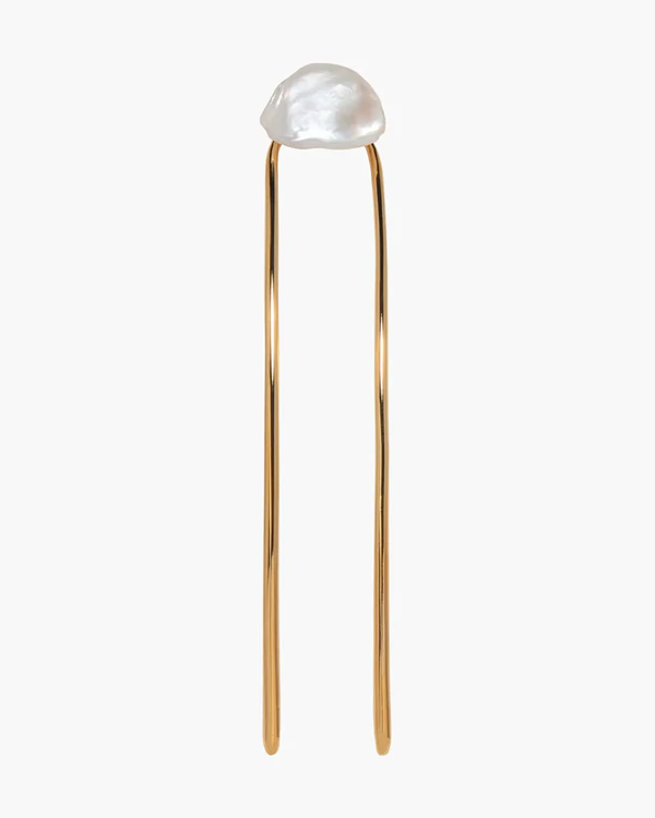 <a href="https://www.jenniferbehr.com/collections/bobby-pins/products/rita-hair-pin-pearl?variant=Pearl&amp;">JENNIFER BEHR Rita Hair Pin</a>, $198
