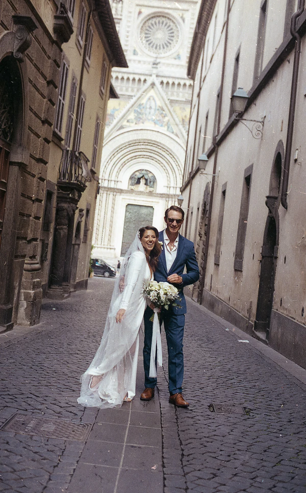 Hannah & Ian's Dreamy Elopement in Orvieto