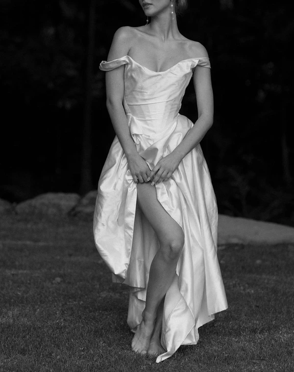 A Poetic Garden Estate Editorial