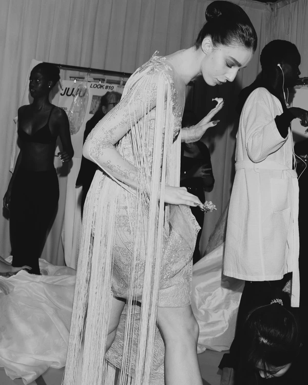 Photography: <a href="https://www.instagram.com/ceremonybyalexmari/">Alex Mari</a>