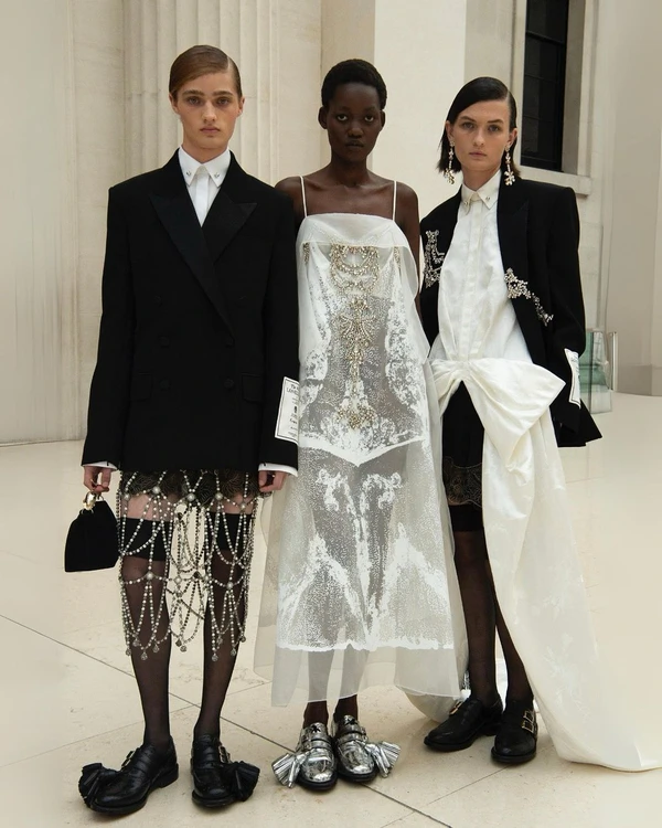 70 Looks from the SS25 RTW Runways for the Fashion Bride — photo 2