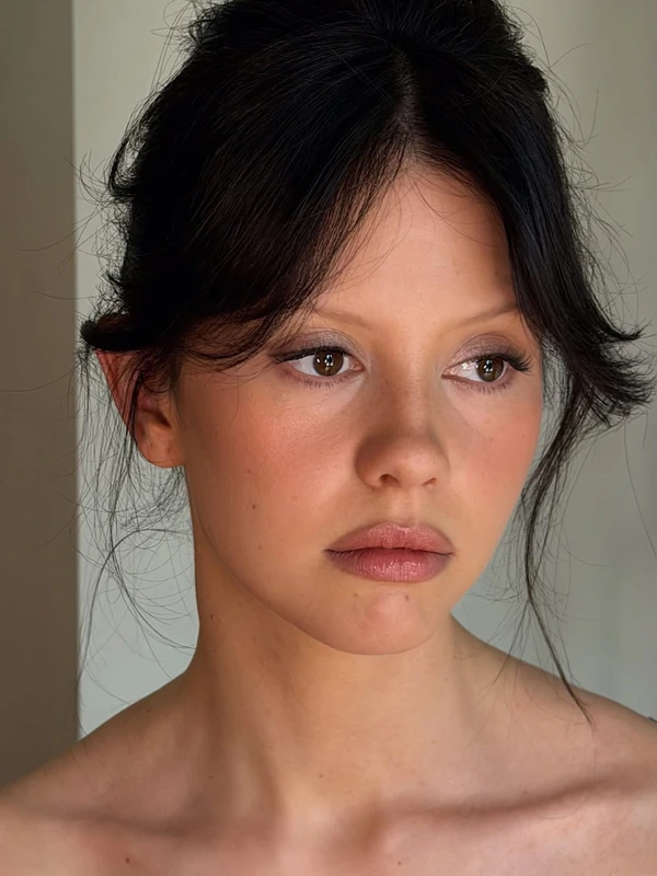<a href="https://www.instagram.com/p/DTHkIn8FJV-/?img_index=1">Nina Park</a>
