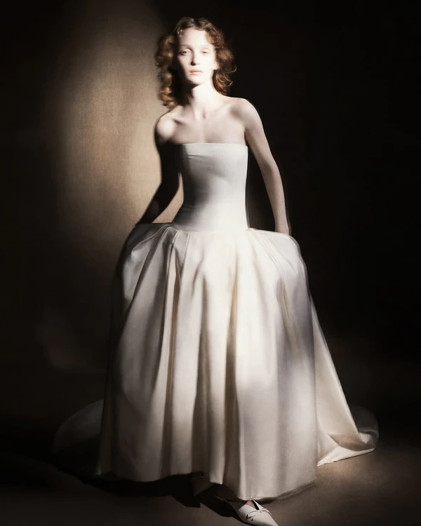 <a href="https://www.instagram.com/p/DQbeDGgjBoV/">Blanc Wear</a>
