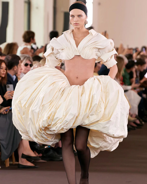 Paris Haute Couture Fashion Week F/W 2023: 40 Looks to Inspire the Modern Bride