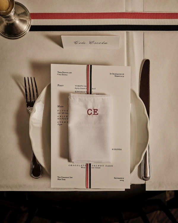 40 Place Settings Trends in 2025 to Transform Your Wedding Table