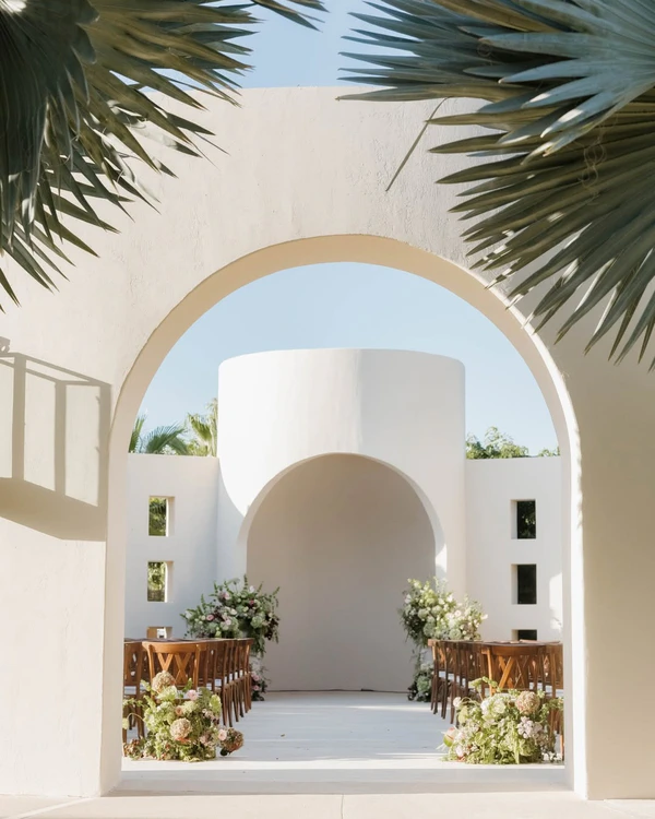 <span style="text-decoration: underline;"><a href="https://www.instagram.com/bajalunamexico/">Baja Luna</a></span>, Photography: <span style="text-decoration: underline;"><a href="https://www.instagram.com/p/DTdZ1Khj1da/?img_index=5">Sophia Savage</a></span>